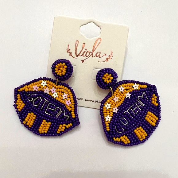 Viola Purple and Gold LSU Beaded Earrings - Picture 1 of 1